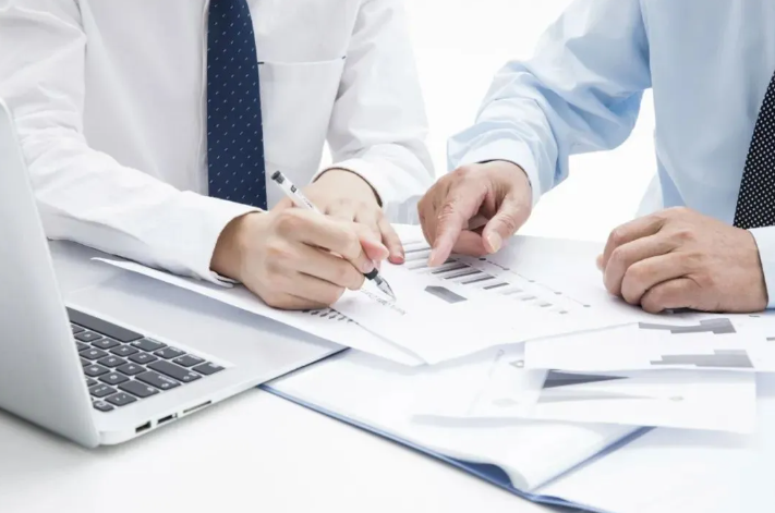 欢迎浏览: 接触设置不合理:Abaqus模型优化